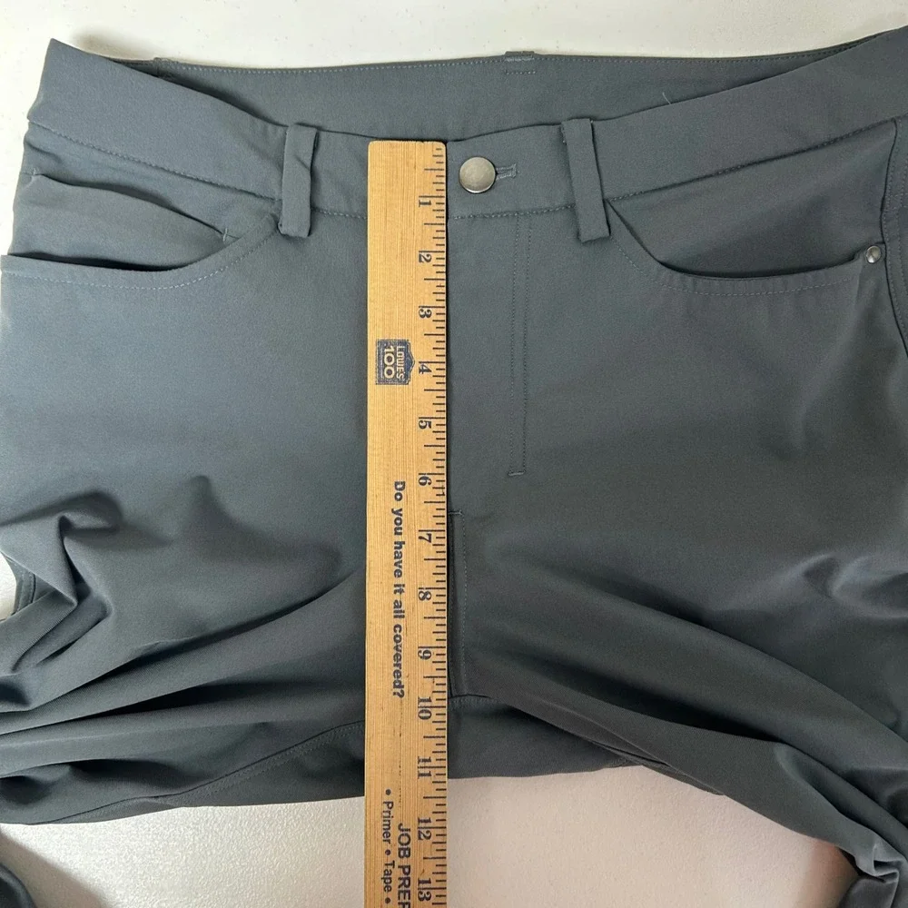 Lululemon Commission Pants Mens 30x30 Gray Technical Slim Fit Chino LM5335S